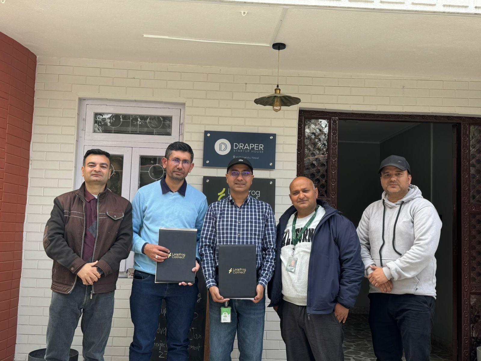 Industry collaboration agreement between Divya Gyan College and Leapfrog